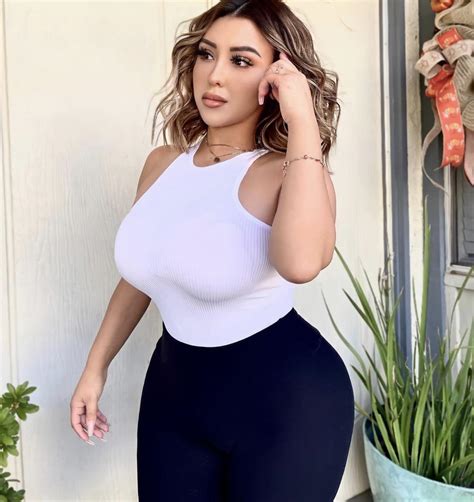 latina bbe|Curvy Latina (@latincurvz) • Instagram photos and videos